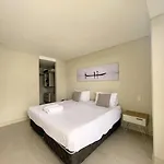 hermoso apartamento con salida directa al mar