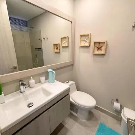 Hermoso Con Salida Directa Al Mar Apartamento
